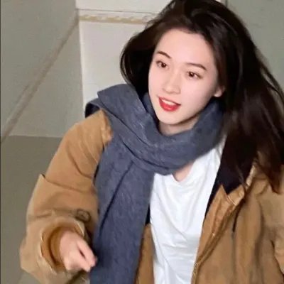 女服务员